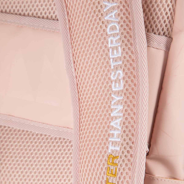 PAKAMA-fitnessrucksack-pink-schultergurt-motivation