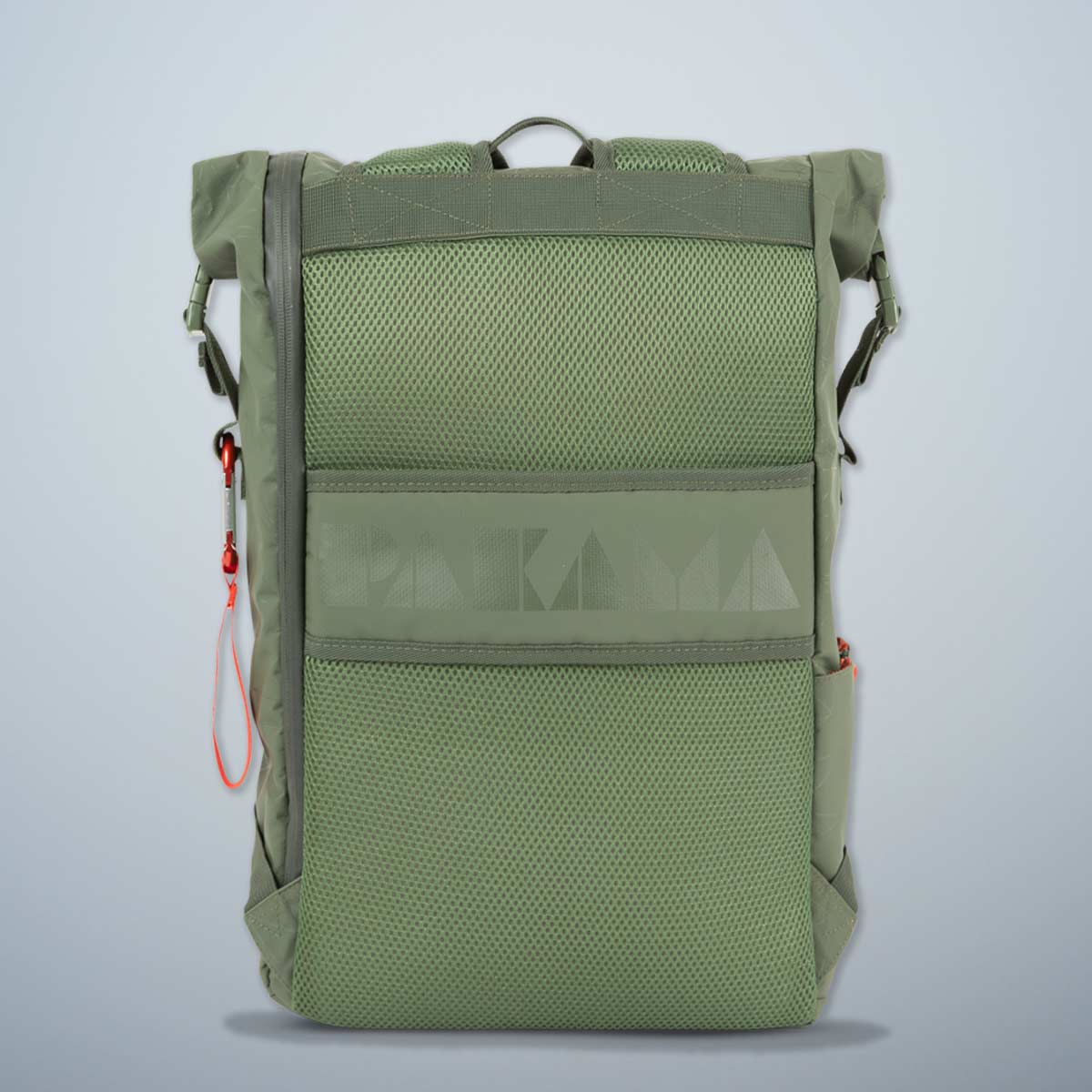 PAKAMA-fitnessrucksack-gruen-koffergurt