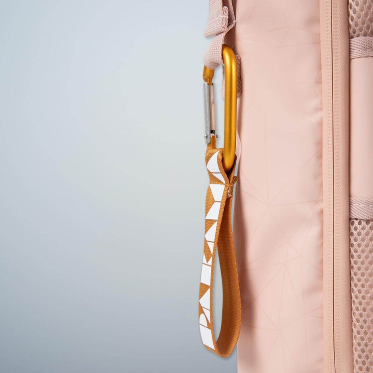 PAKAMA-fitnessrucksack-pink-schlüsselanhänger